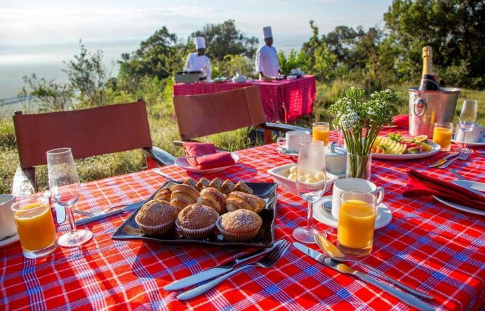 Bush breakfast in Maasai Mara